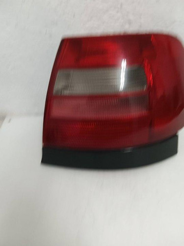  PILOTO TRASERO DERECHO AUDI A4 BERLINA (B5) 