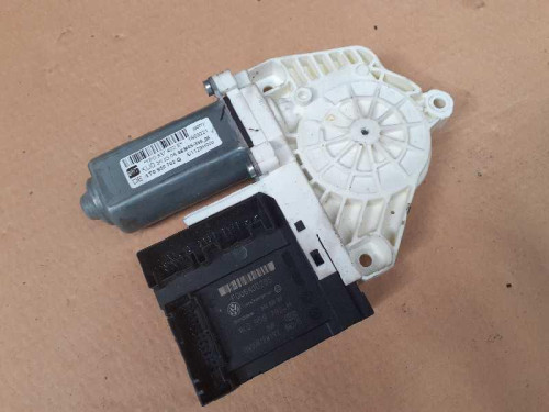  MOTOR ELEVALUNAS DELANTERO DERECHO 