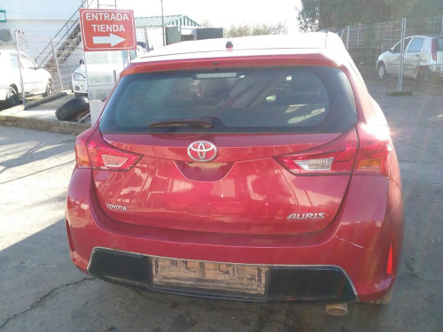  TOYOTA AURIS (E18) 