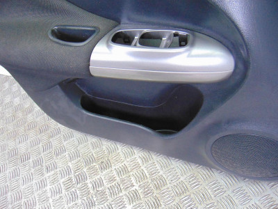 GUARNECIDO PUERTA DELANTERA IZQUIERDA, NISSAN, JUKE (F15E)