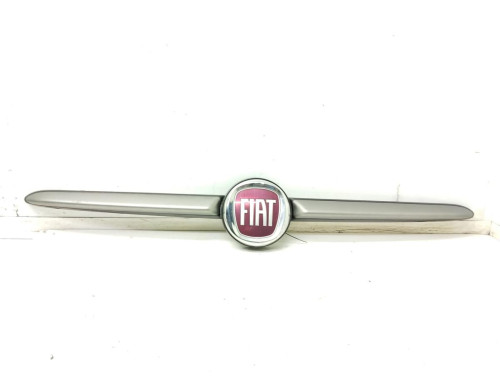  EMBLEMA FIAT 500L (330) 