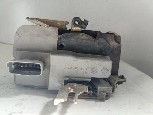 CERRADURA PUERTA DELANTERA IZQUIERDA CITROEN XSARA BERLINA 