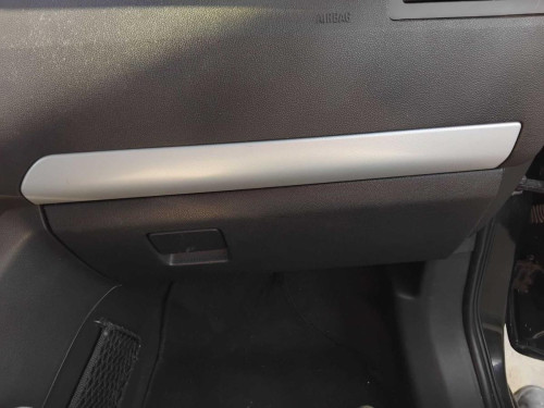 GUANTERA Opel Zafira B (2005->) Opel Zafira B (2005->) 