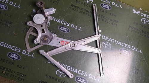 ELEVALUNAS DELANTERO DERECHO Toyota LAND CRUISER (J12) 