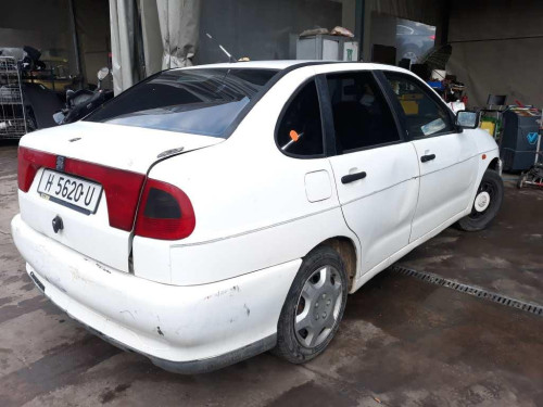  SEAT CORDOBA BERLINA (6K2) 