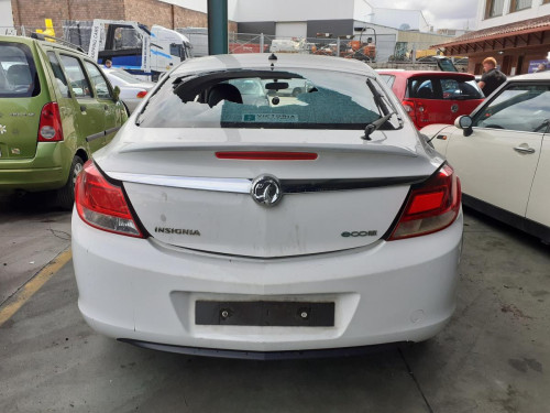  OPEL INSIGNIA BERLINA 