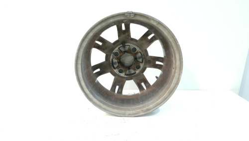 LLANTA FORD FIESTA BERLINA (DX) 