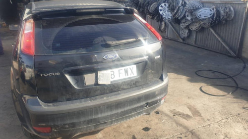  FORD FOCUS BERLINA (CAP) 