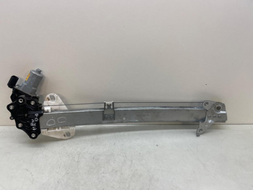 ELEVALUNAS DELANTERO DERECHO Honda HR-V (RU) 