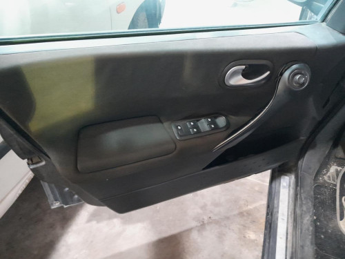  RENAULT MEGANE II CLASSIC BERLINA 