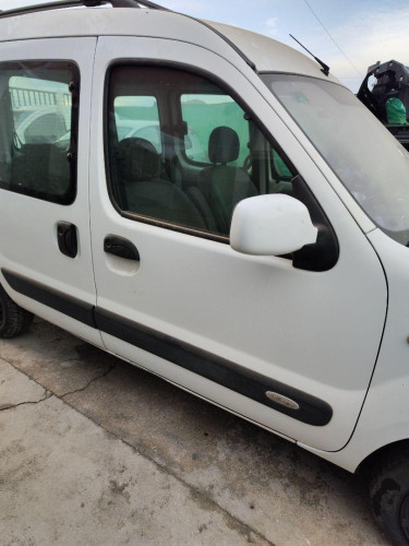 PUERTA DELANTERA DERECHA used