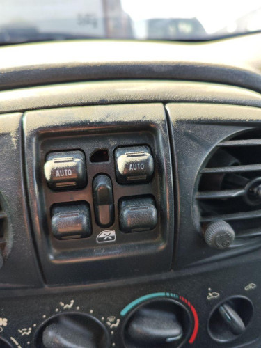 MANDO ELEVALUNAS DELANTERO IZQUIERDO Chrysler PT CRUISER 