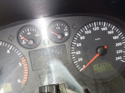 SEAT TOLEDO (1M2)
