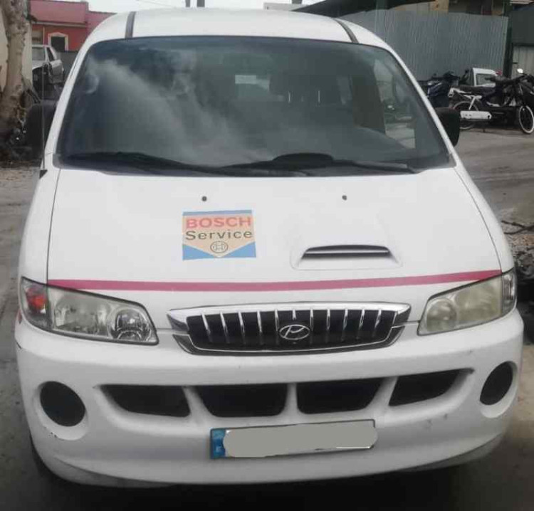 HYUNDAI H-1 ()