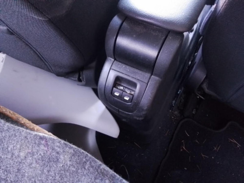  MANDO ELEVALUNAS TRASERO DERECHO Citroen C-ELYSÉE 