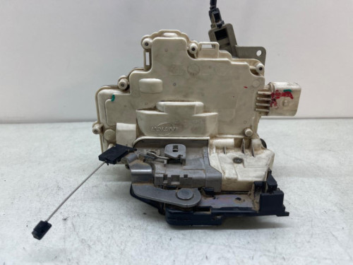 CERRADURA PUERTA TRASERA DERECHA Seat LEON (1P1) 