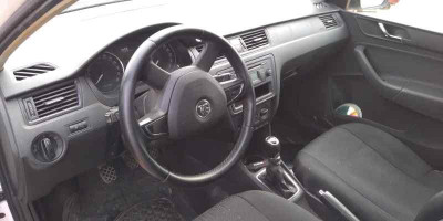 SKODA RAPID (NH)