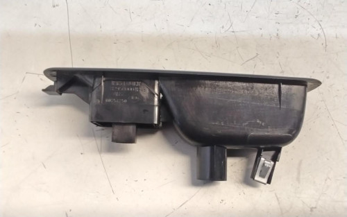 MANDO ELEVALUNAS TRASERO DERECHO Renault FLUENCE 