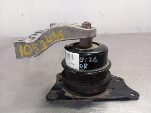  SOPORTE MOTOR DERECHO 
