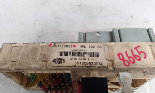  CAJA RELES / FUSIBLES FIAT STILO (192) 