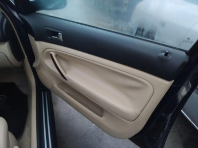 CERRADURA PUERTA DELANTERA DERECHA, VOLKSWAGEN, PASSAT BERLINA (3B3)