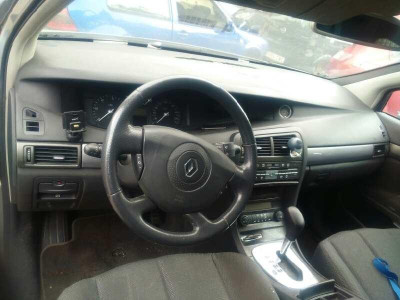RENAULT VEL SATIS (BJ0)
