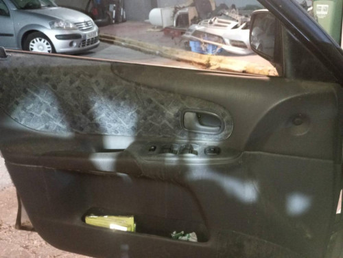 ELEVALUNAS DELANTERO IZQUIERDO Mazda 323 F/S BERLINA (BJ) 