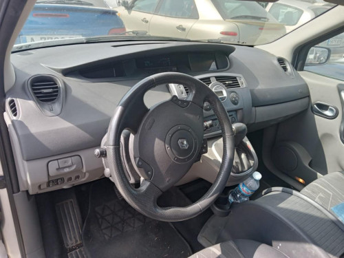  RENAULT SCENIC II (JM) 