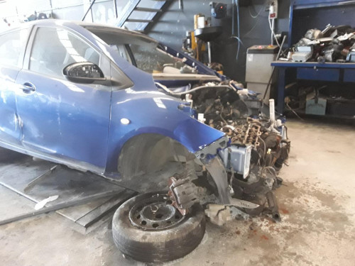  MAZDA 2 BERLINA (DY) 