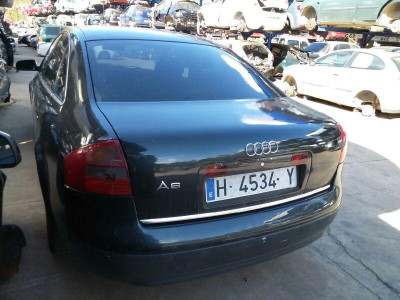 AUDI A6 BERLINA (4B2)