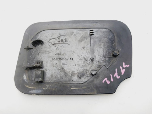 TAPA EXTERIOR COMBUSTIBLE Peugeot 407 