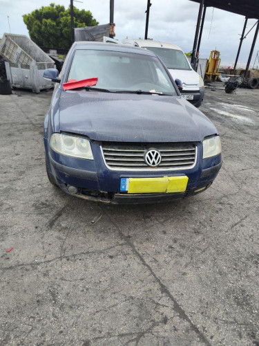 VOLKSWAGEN PASSAT BERLINA (3B3) — Donor Vehicle for Used Parts 