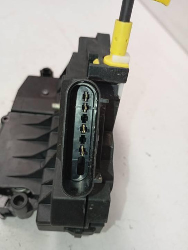 CERRADURA PUERTA TRASERA DERECHA Ford ECOSPORT (CR6) 