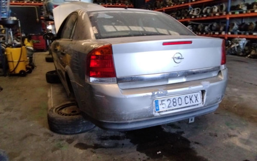 OPEL VECTRA C BERLINA — vehículo donante para recambios 