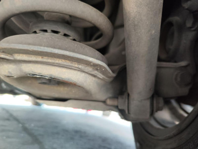BRAZO SUSPENSION TRASERO DERECHO
