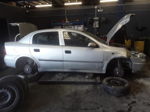  OPEL ASTRA G BERLINA 