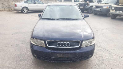 AUDI A4 AVANT (B5)