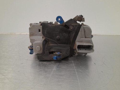 CERRADURA PUERTA DELANTERA DERECHA Citroen XANTIA BERLINA 