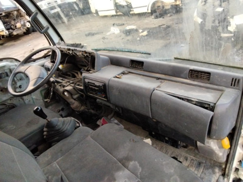 NISSAN CABSTAR — vehículo donante para recambios 