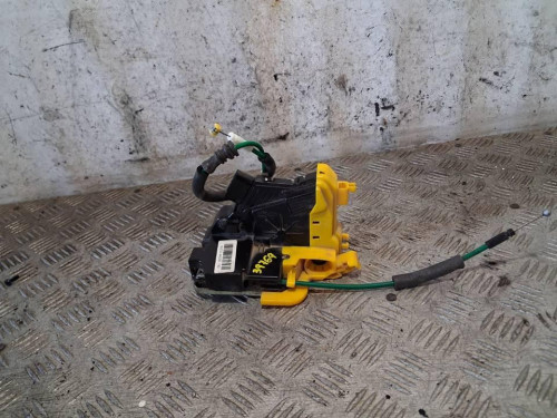 CERRADURA PUERTA DELANTERA IZQUIERDA 