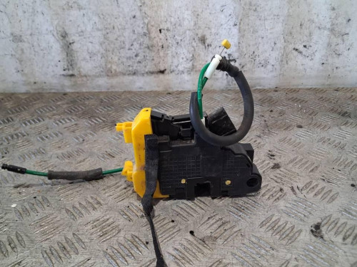 CERRADURA PUERTA DELANTERA IZQUIERDA 
