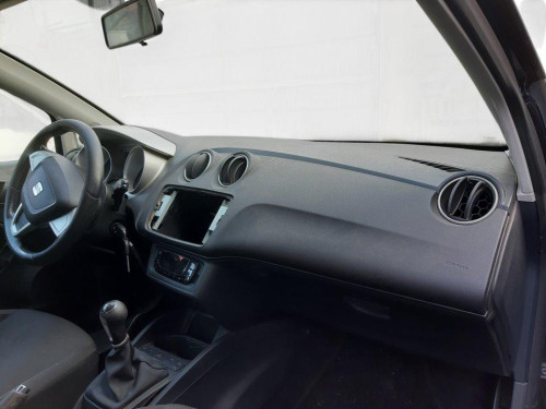 SEAT IBIZA BERLINA (6J5) de segunda mano