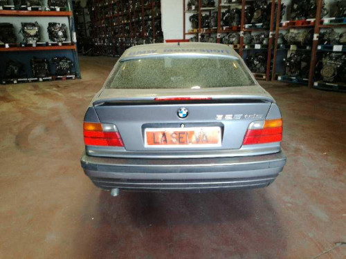 BMW SERIE 3 BERLINA (E36) — vehículo donante para recambios 
