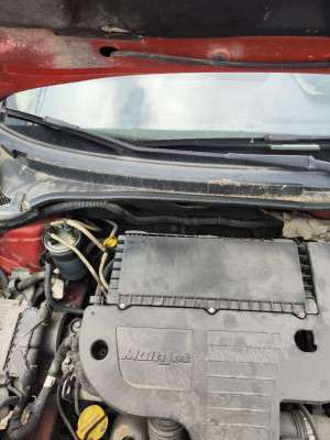 BRAZO LIMPIA DELANTERO DERECHO