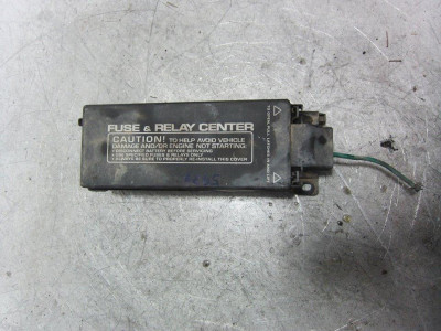 CAJA RELES / FUSIBLES