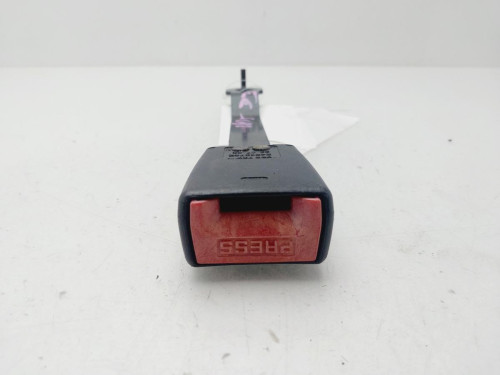 ENGANCHE CINTURON DELANTERO DERECHO Renault CLIO III GRANDTOUR 