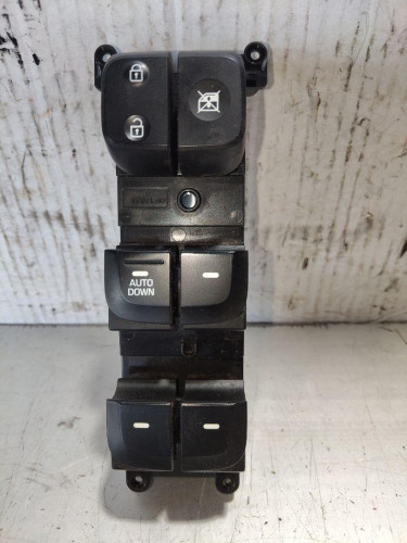 MANDO ELEVALUNAS DELANTERO IZQUIERDO Hyundai I10 (PA) 