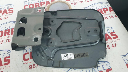  TAPA EXTERIOR COMBUSTIBLE DACIA DUSTER I 