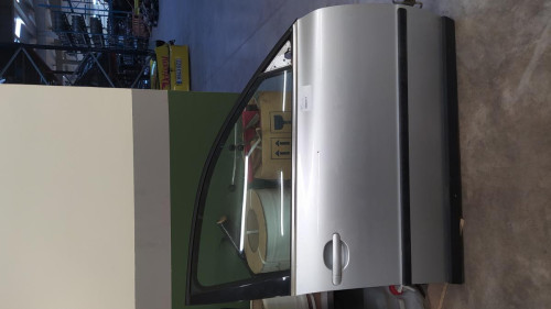 PUERTA DELANTERA DERECHA Volkswagen PASSAT BERLINA (3B3) 