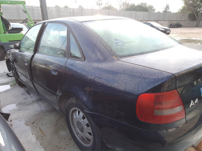 AUDI A4 BERLINA (B5)